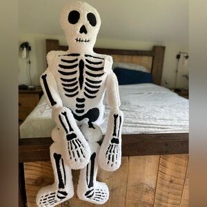 Viral TjMaxx Skeleton Pillow 💀🎃